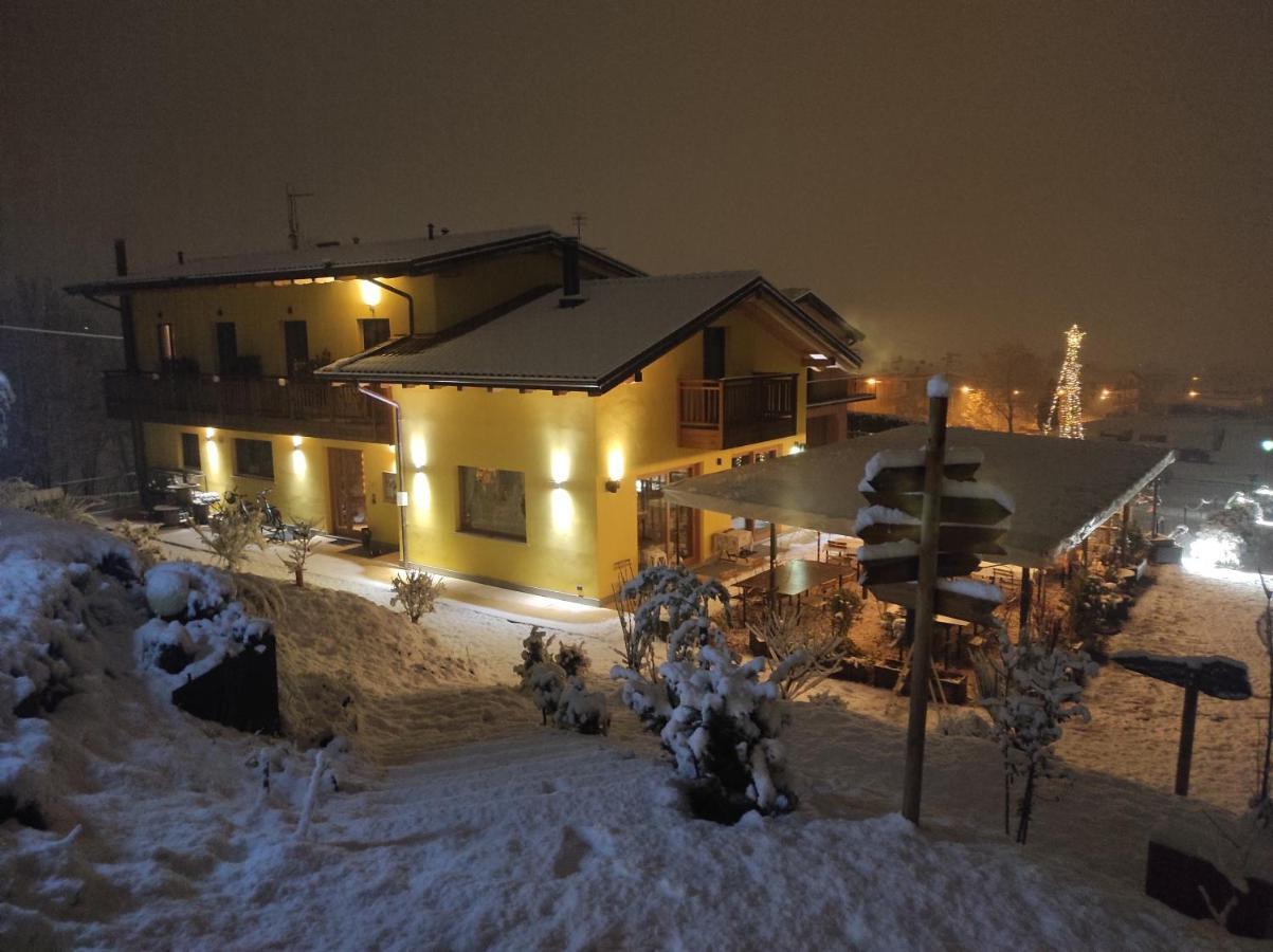 Agriturismo La Soglia Del Parco Ranica Экстерьер фото