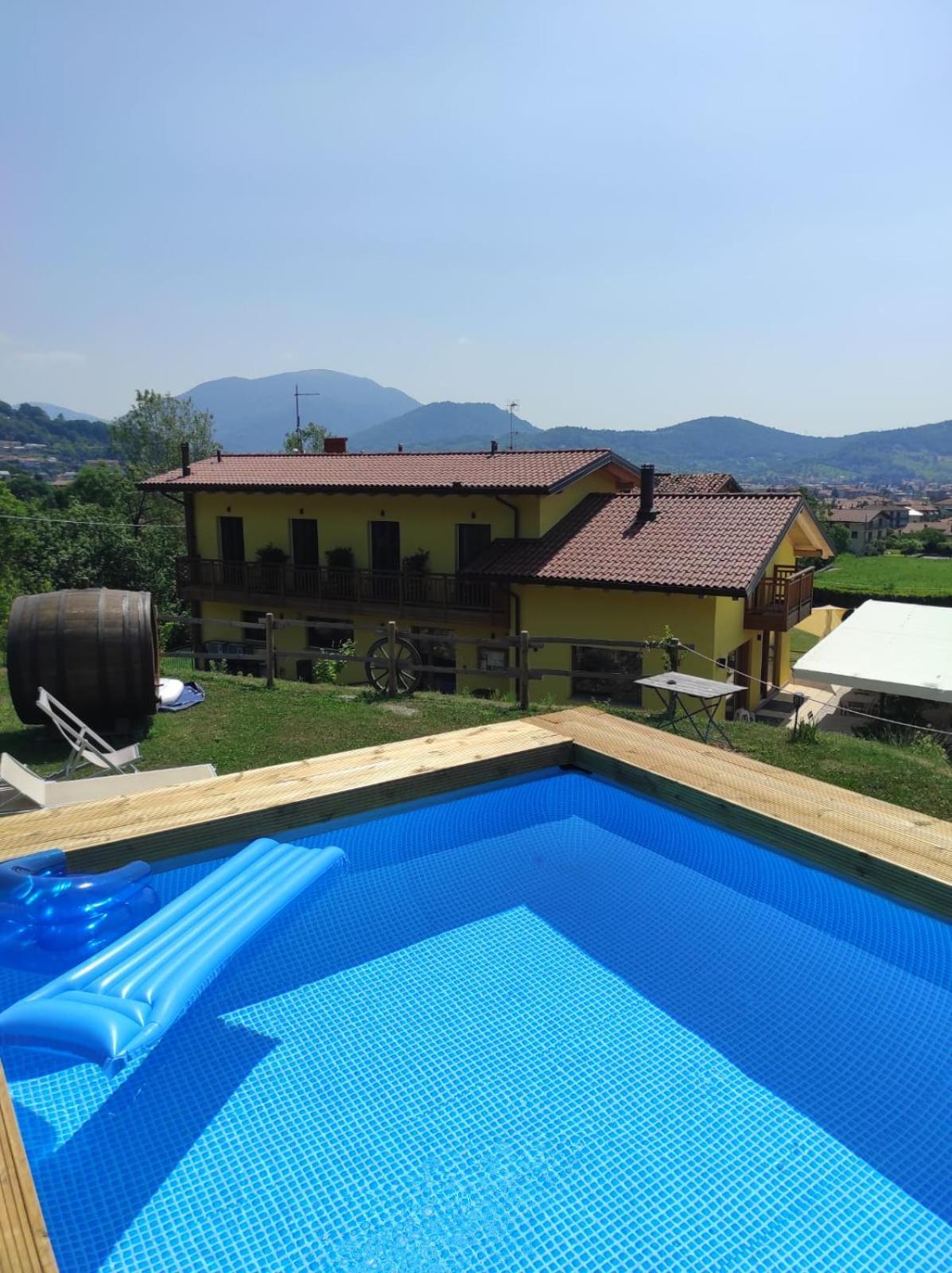 Agriturismo La Soglia Del Parco Ranica Экстерьер фото