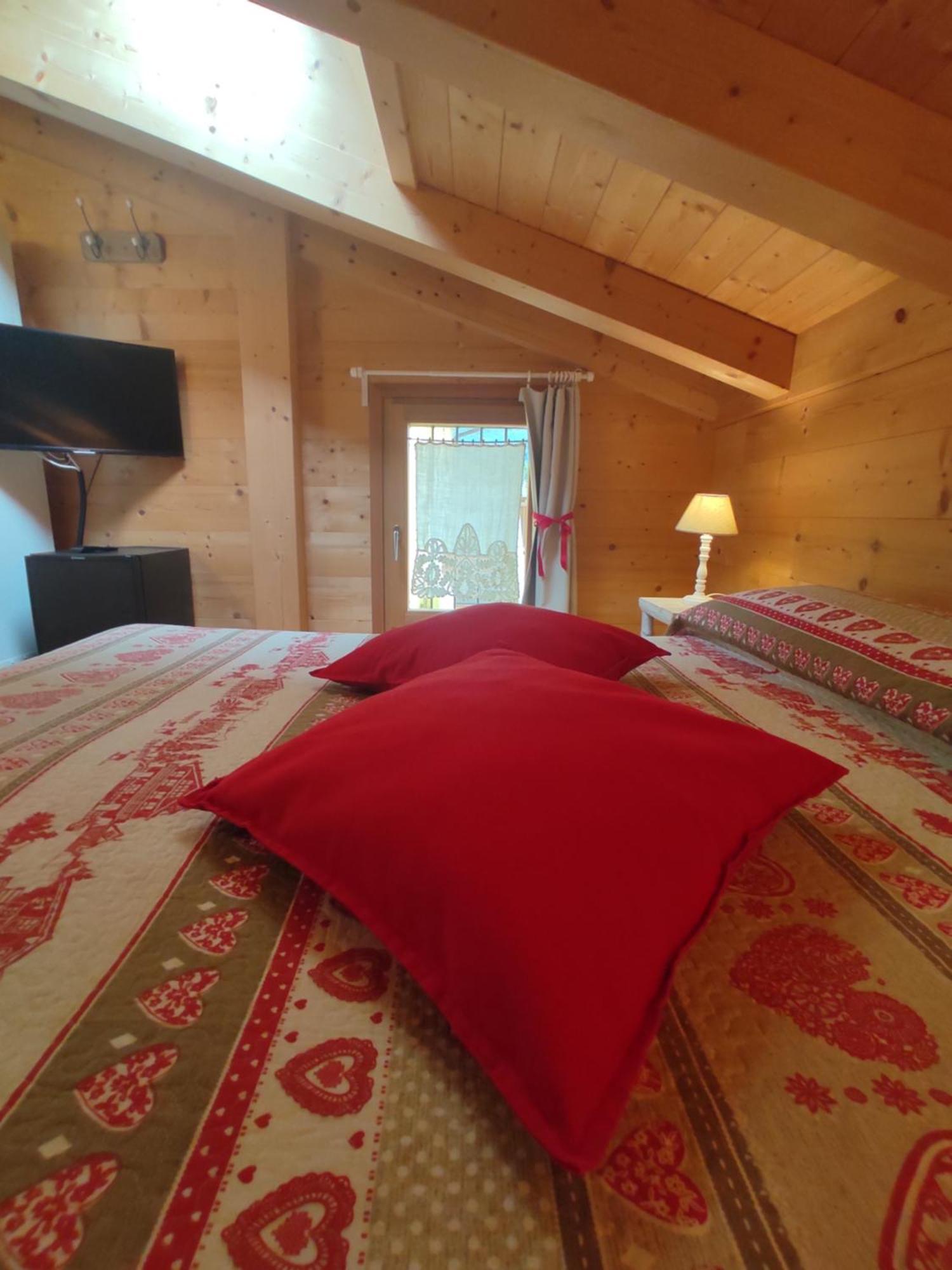 Agriturismo La Soglia Del Parco Ranica Экстерьер фото