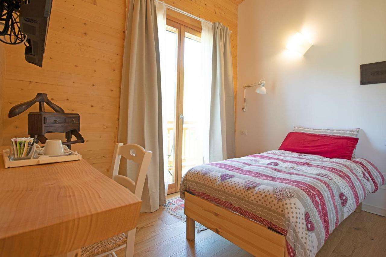 Agriturismo La Soglia Del Parco Ranica Экстерьер фото